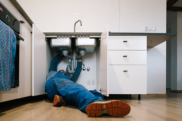 Professional Emergency Plumber technician working in Maine, WI